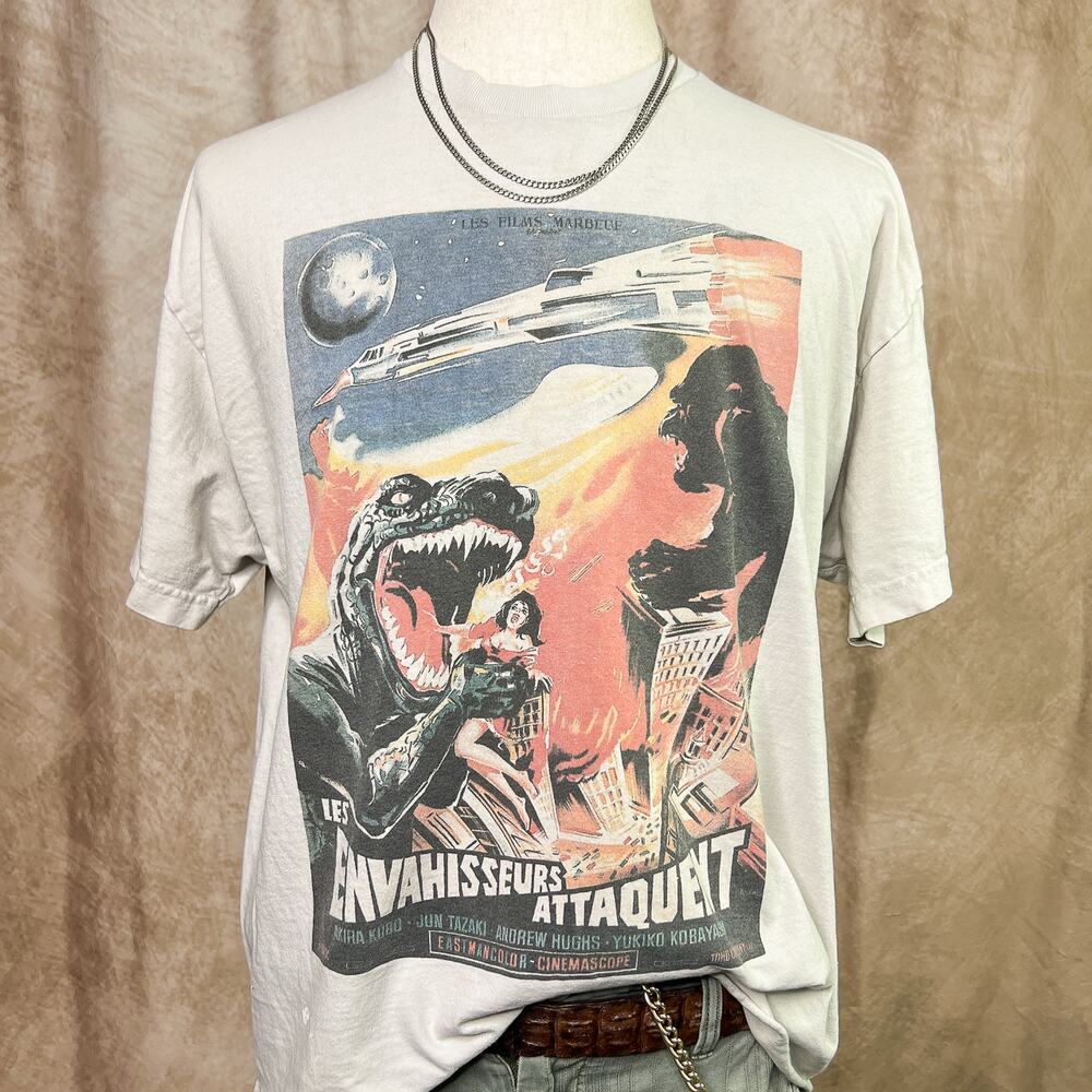 J. Galt Godzilla vs. King Kong T-Shirt Retro Monster Movie Poster Graphic Tee